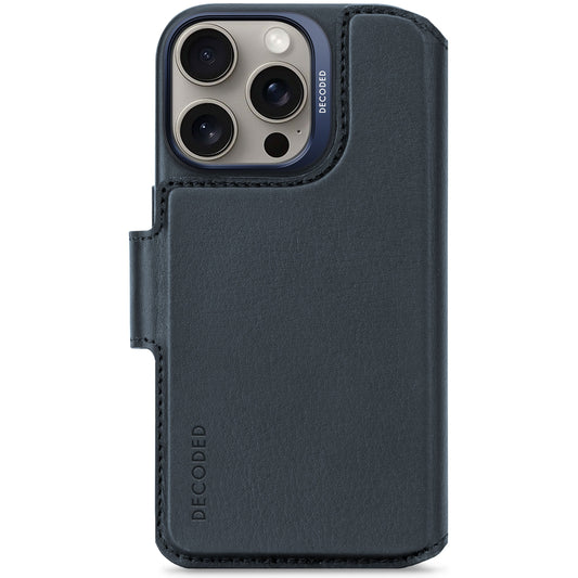 Decoded Lommebokdeksel i skinn med MagSafe til iPhone 16 Pro - Navy
